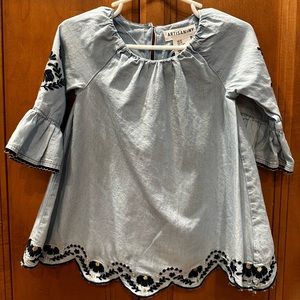 Blue denim pull over top • 2T